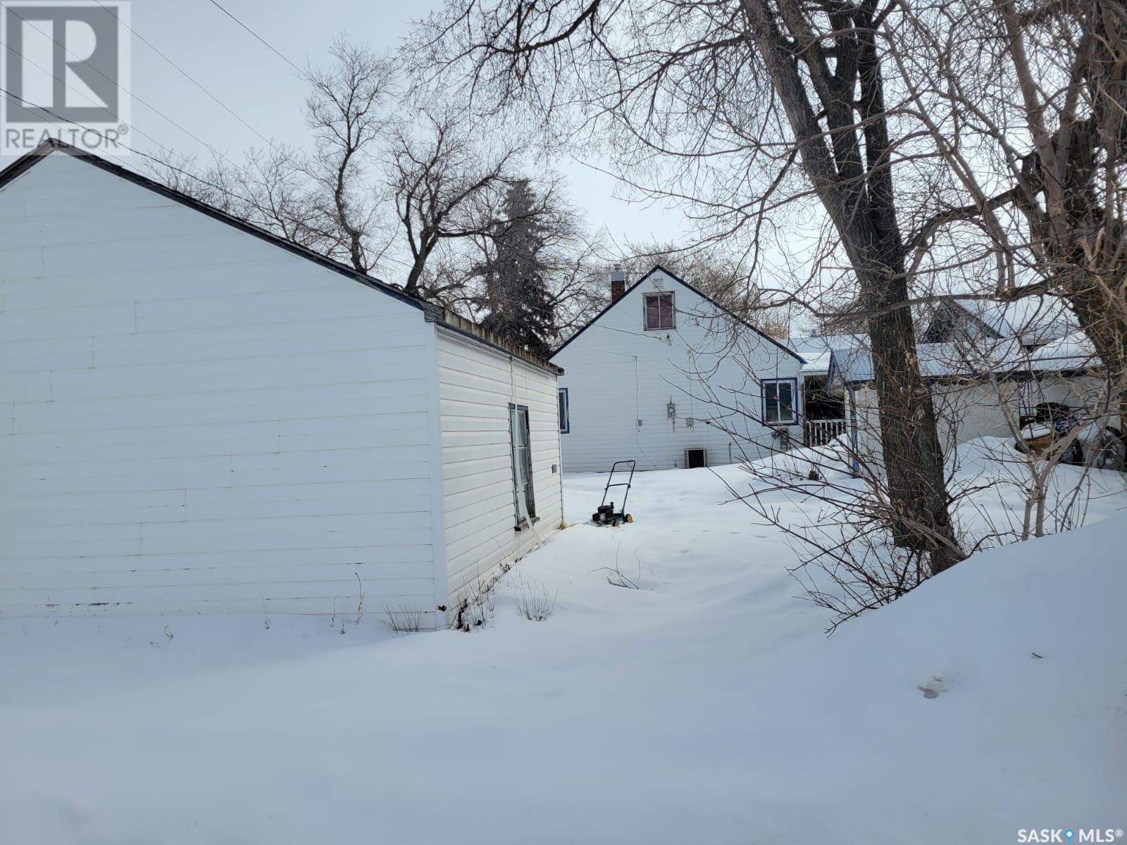 122 Railway Avenue Property Photo 43