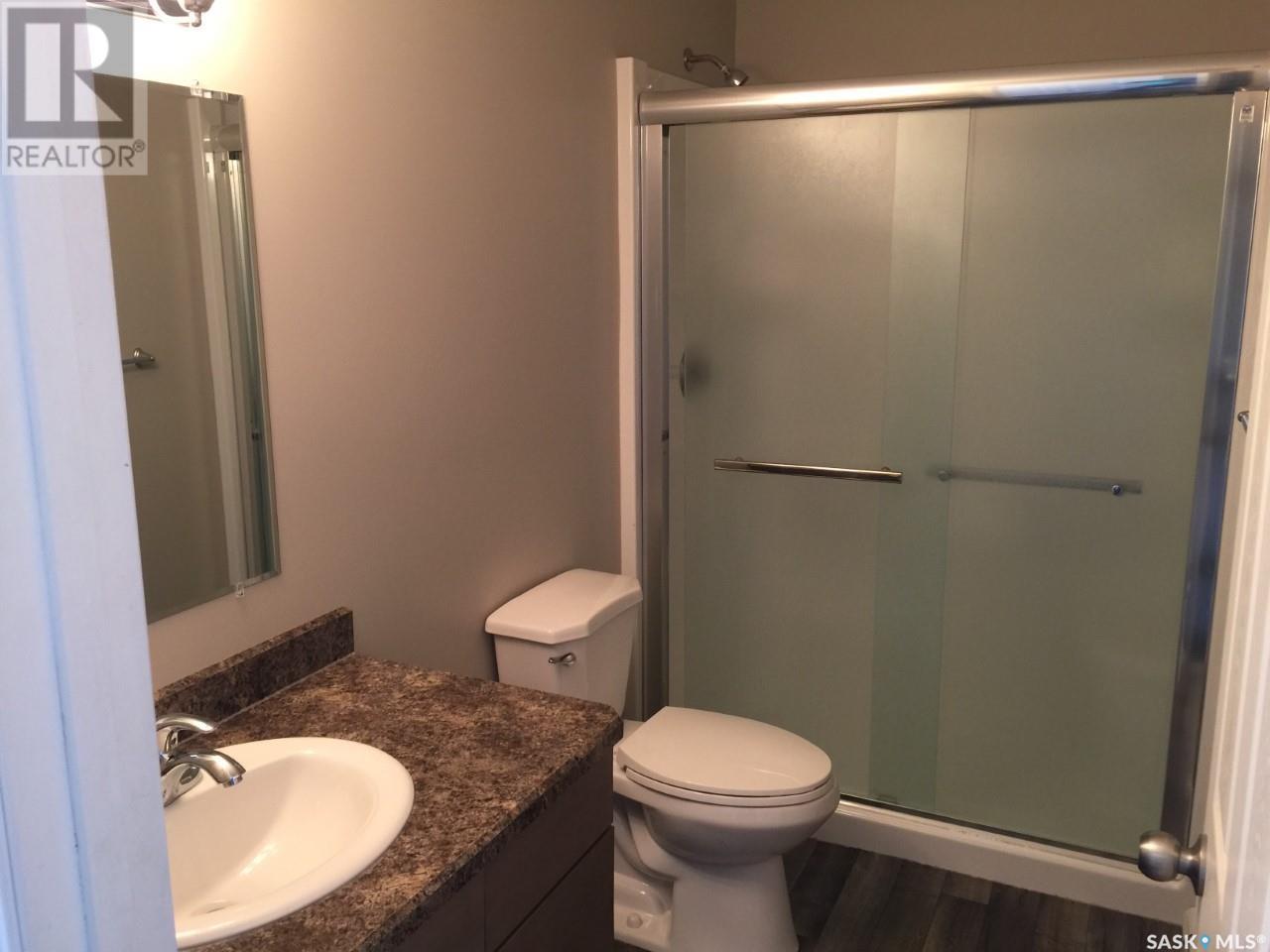 115 Gladstone Avenue N Property Photo 3