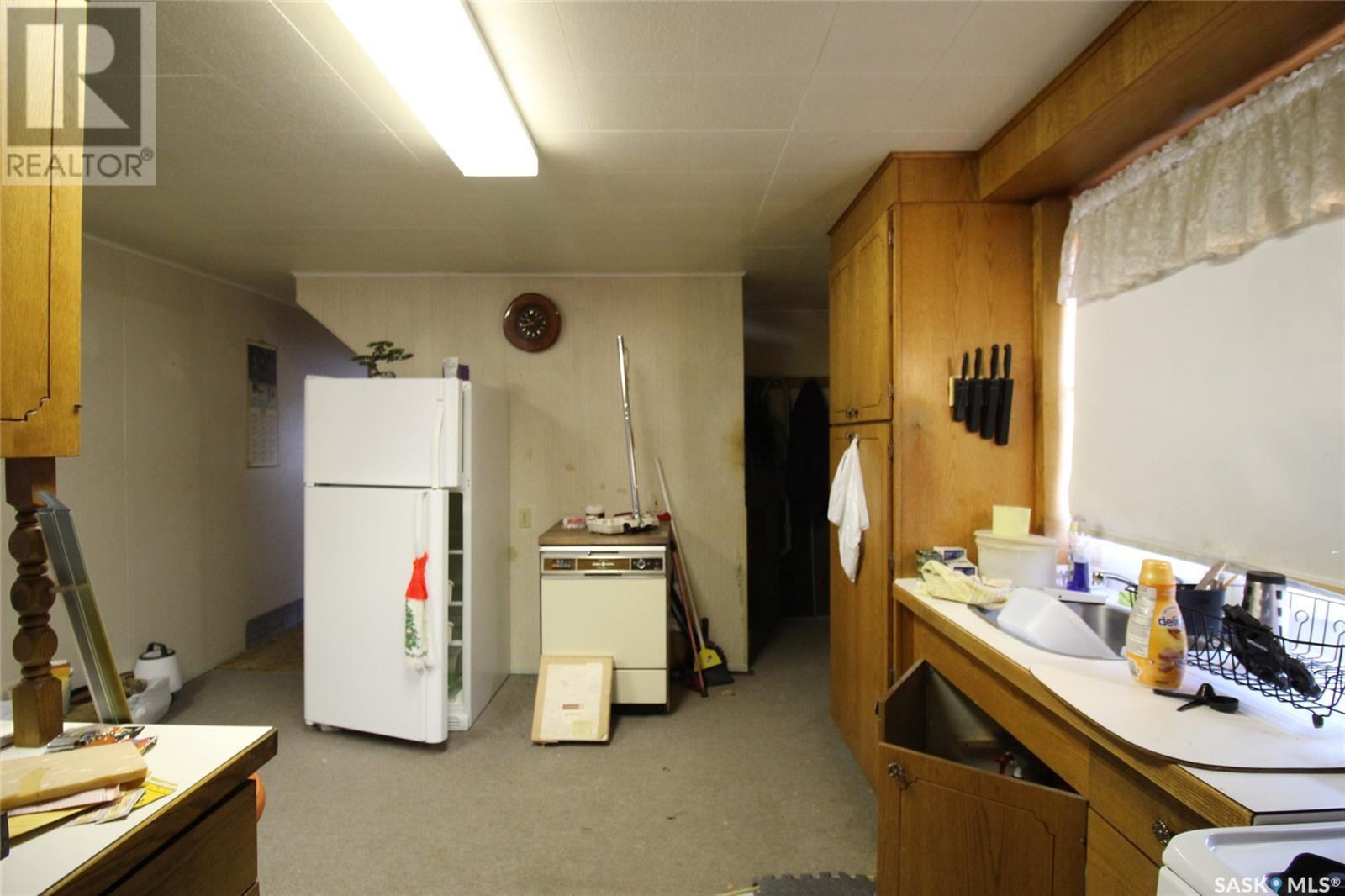 216 2nd Street E Property Photo 2