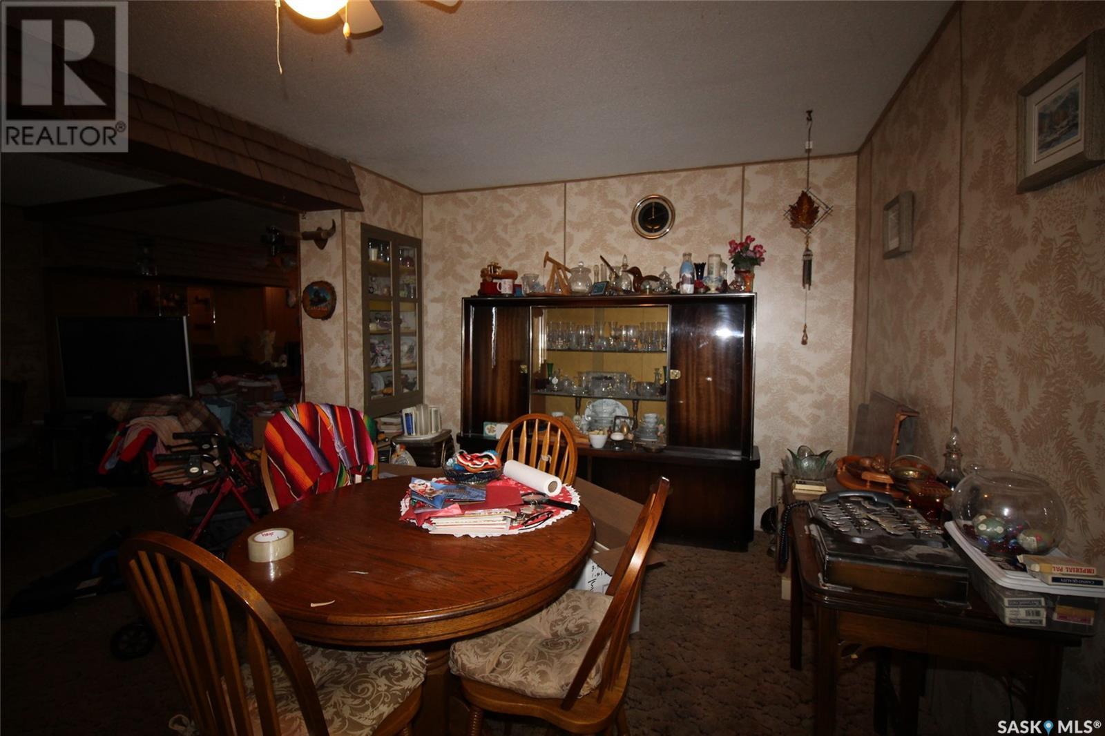 216 2nd Street E Property Photo 12