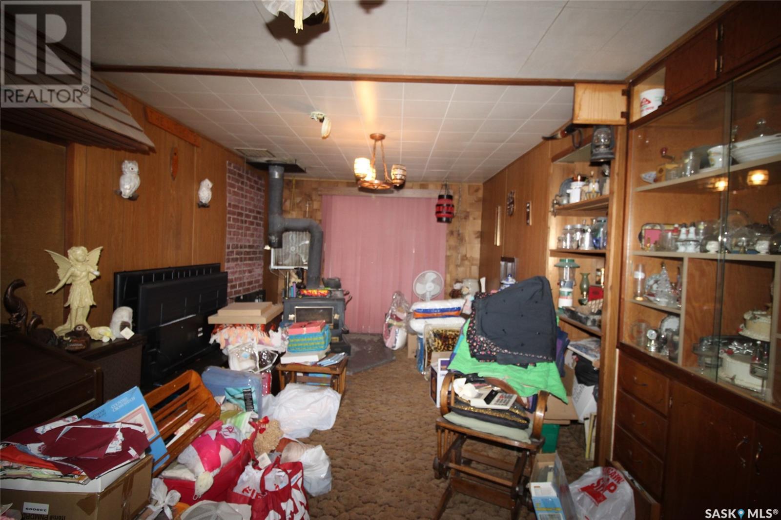 216 2nd Street E Property Photo 15