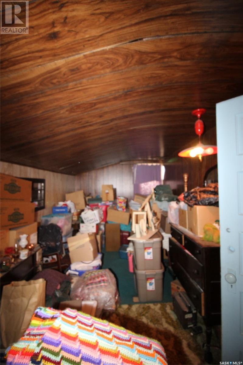 216 2nd Street E Property Photo 21