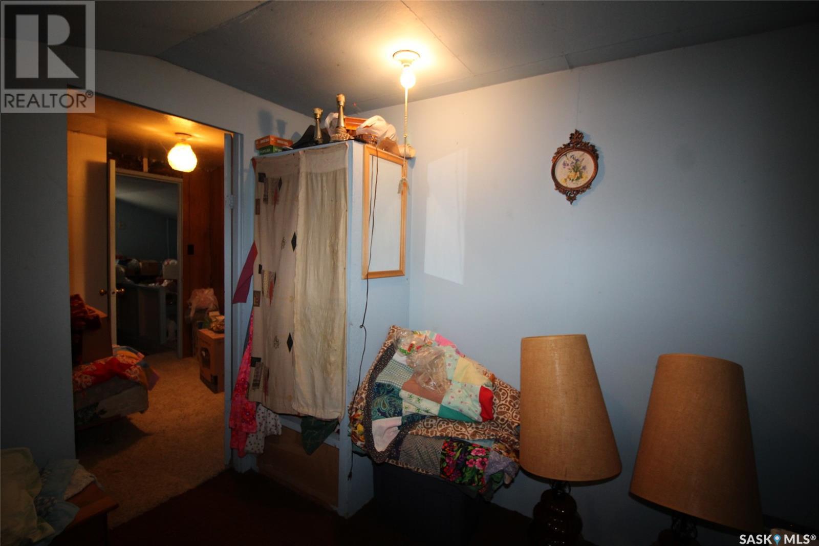 216 2nd Street E Property Photo 24