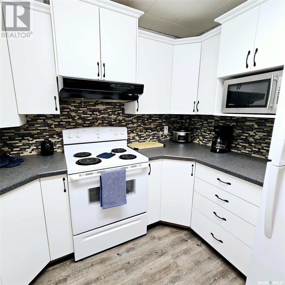 31 Main Street Property Photo 9