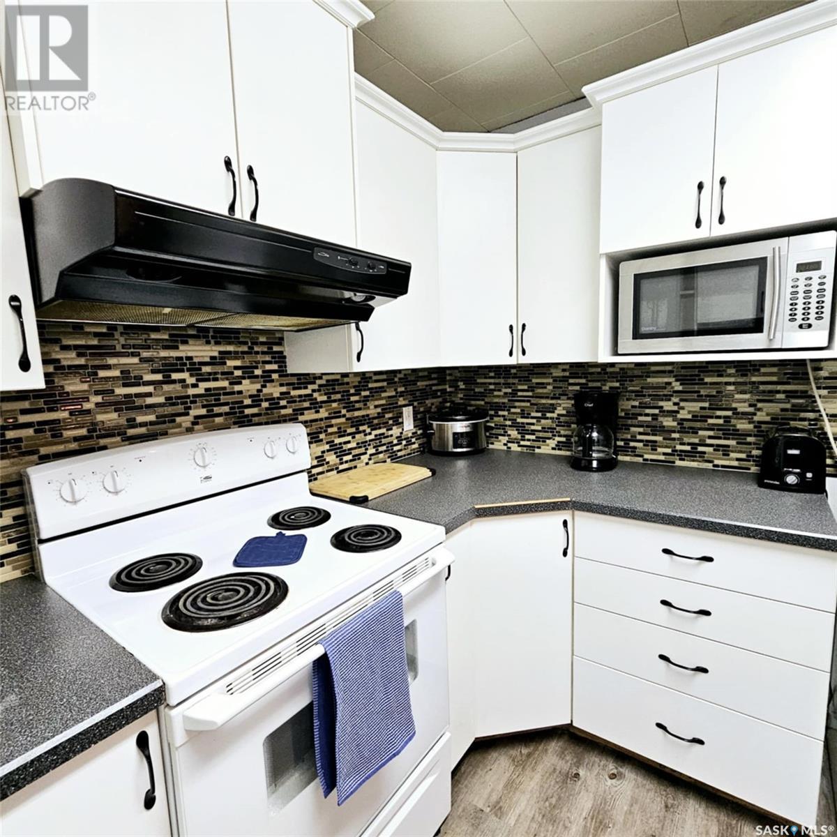 31 Main Street Property Photo 10