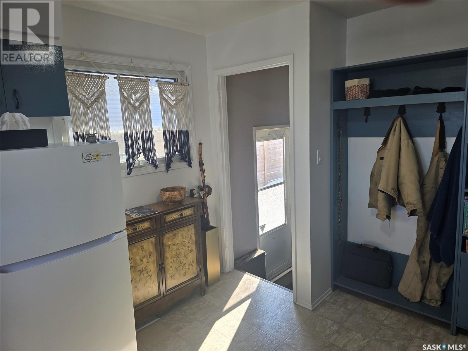 407 5th Street E Property Photo 24
