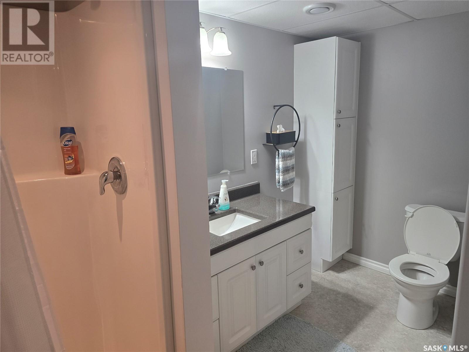 407 5th Street E Property Photo 26