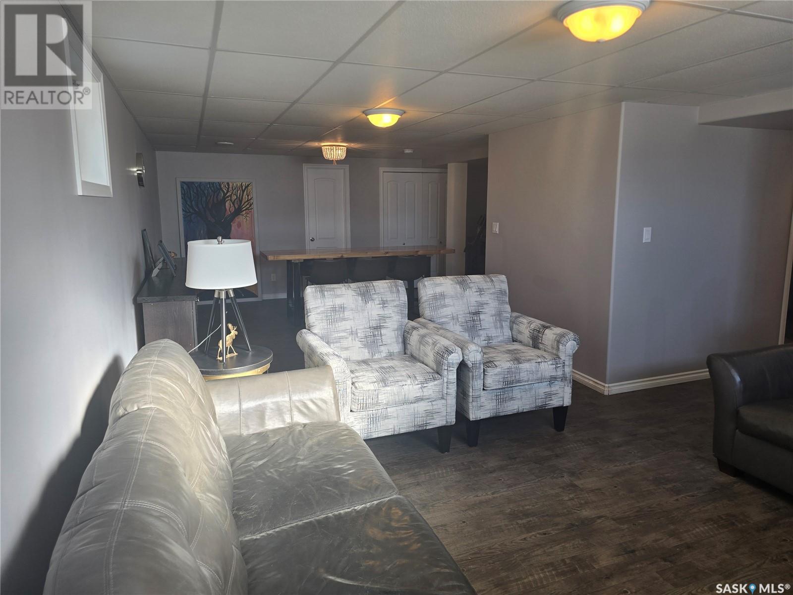 407 5th Street E Property Photo 35