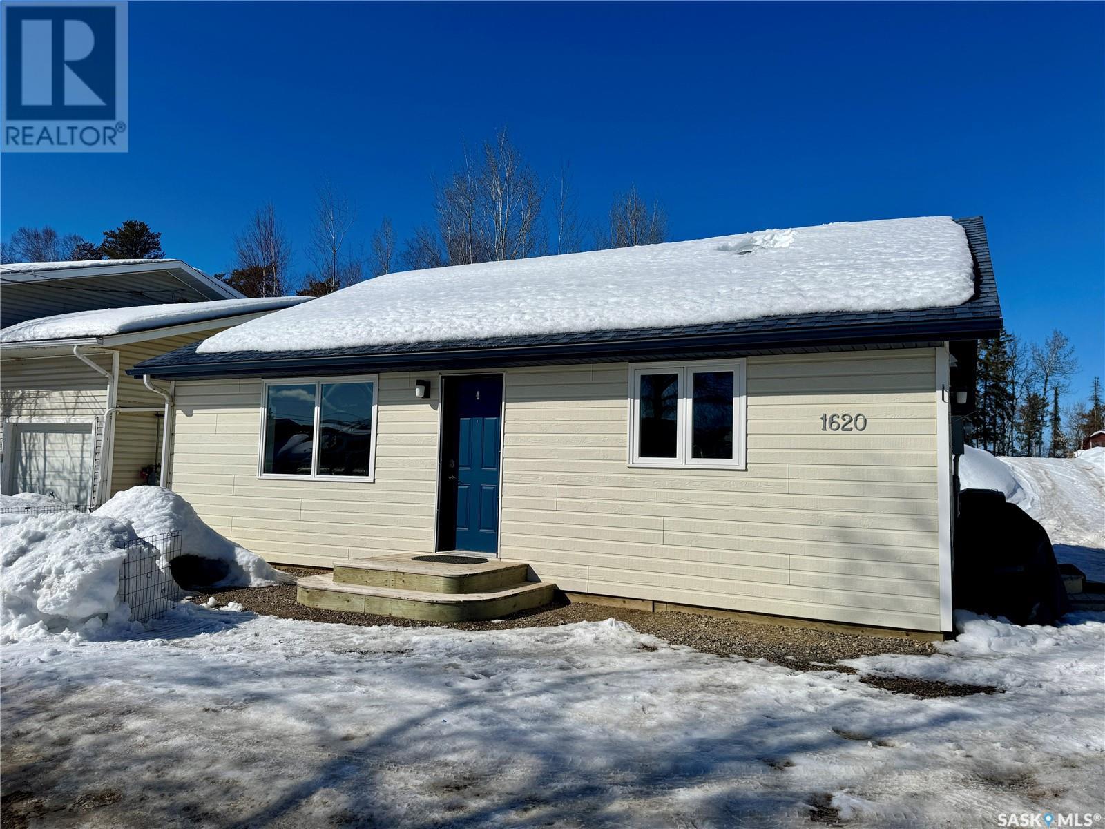 1620 La Ronge Avenue Property Photo