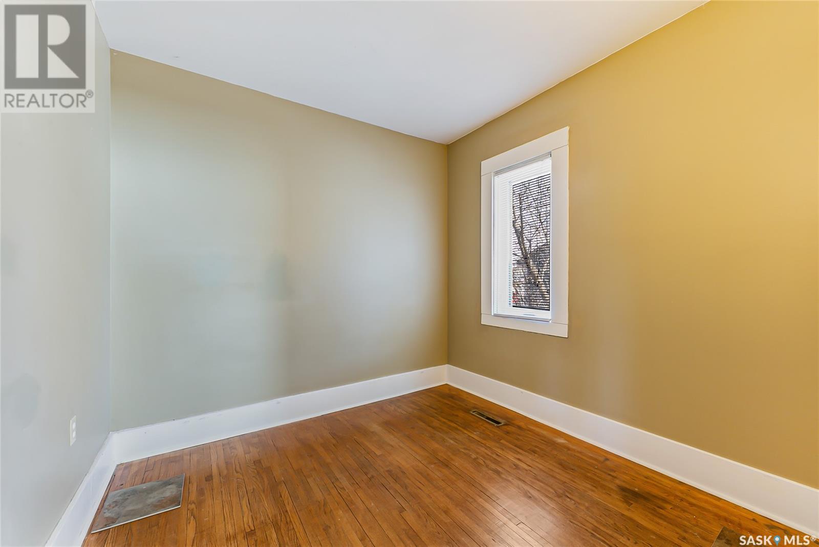 1219 Grand Avenue Property Photo 12