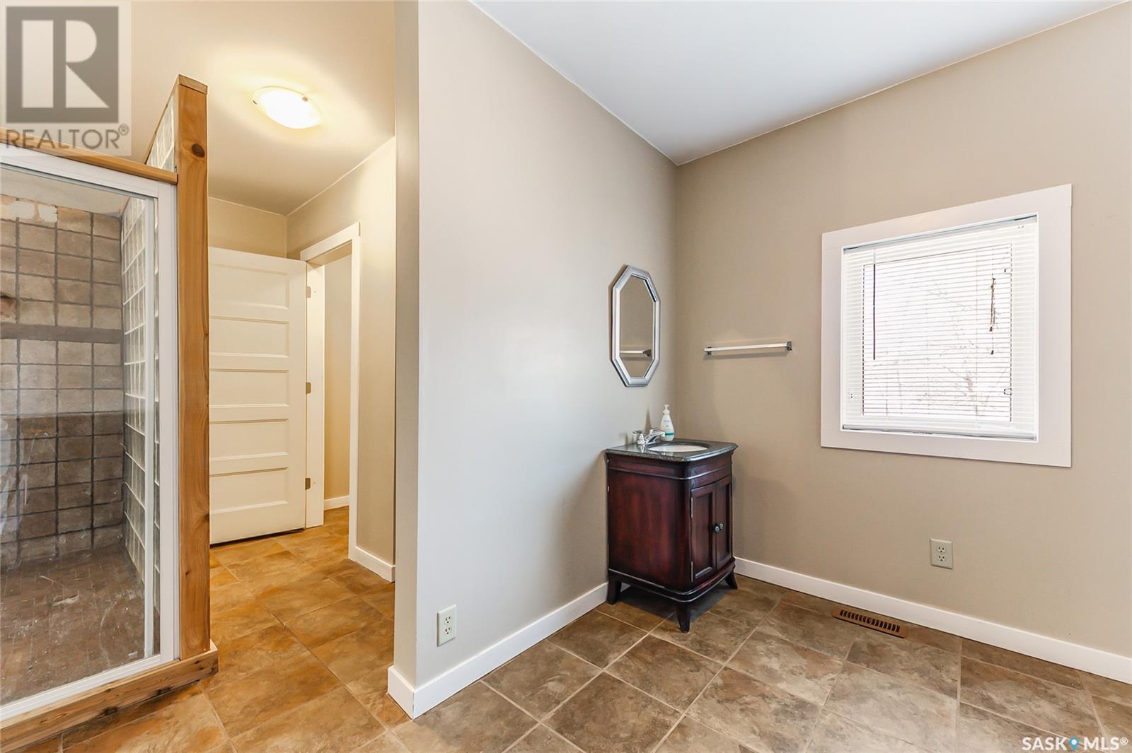 1219 Grand Avenue Property Photo 19