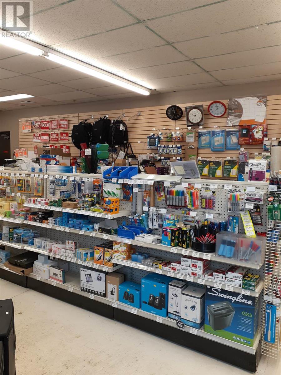 33 Ste. Marie St Property Photo 4