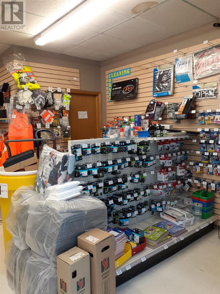 33 Ste. Marie St Property Photo 5