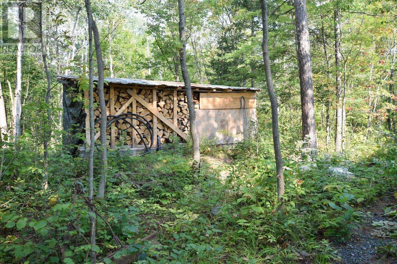 10263 Pcl Highway 17 Property Photo 4