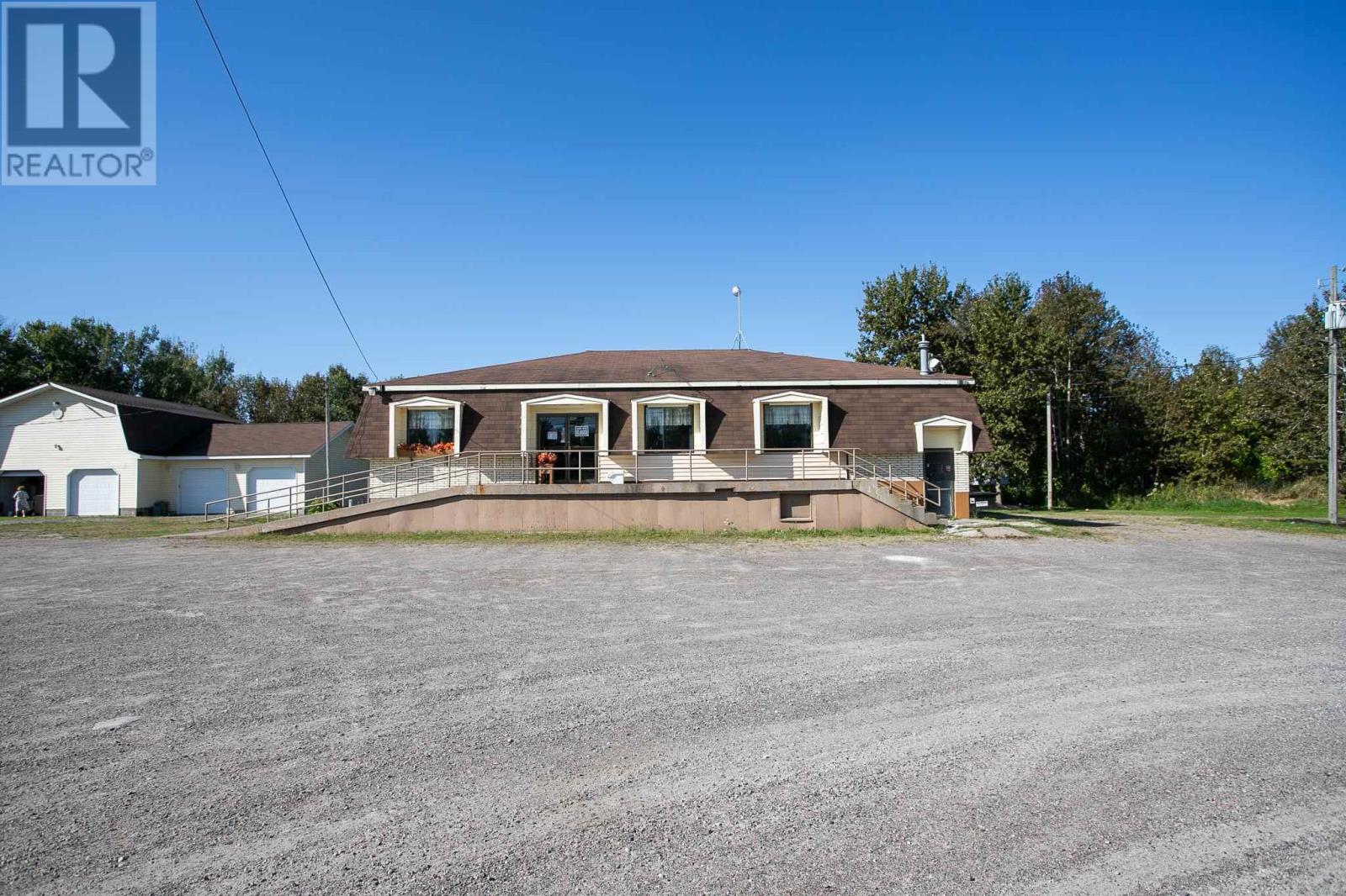 3171 Highway 17b Property Photo 1