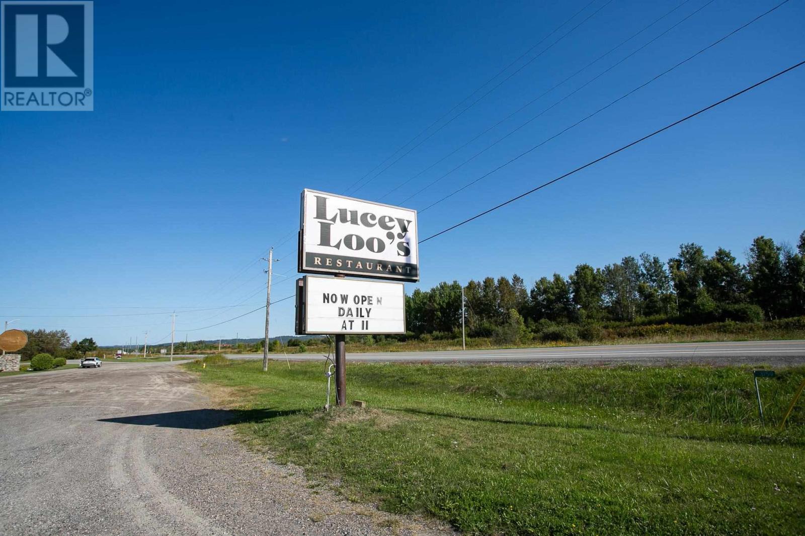 3171 Highway 17b Property Photo 2