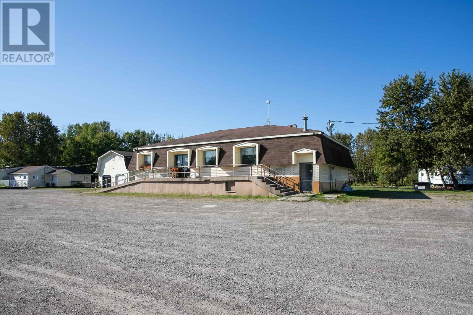 3171 Highway 17b Property Photo 5
