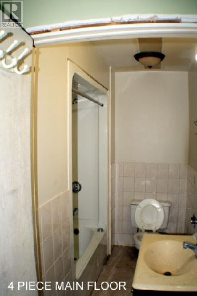 346 North St Property Photo 11
