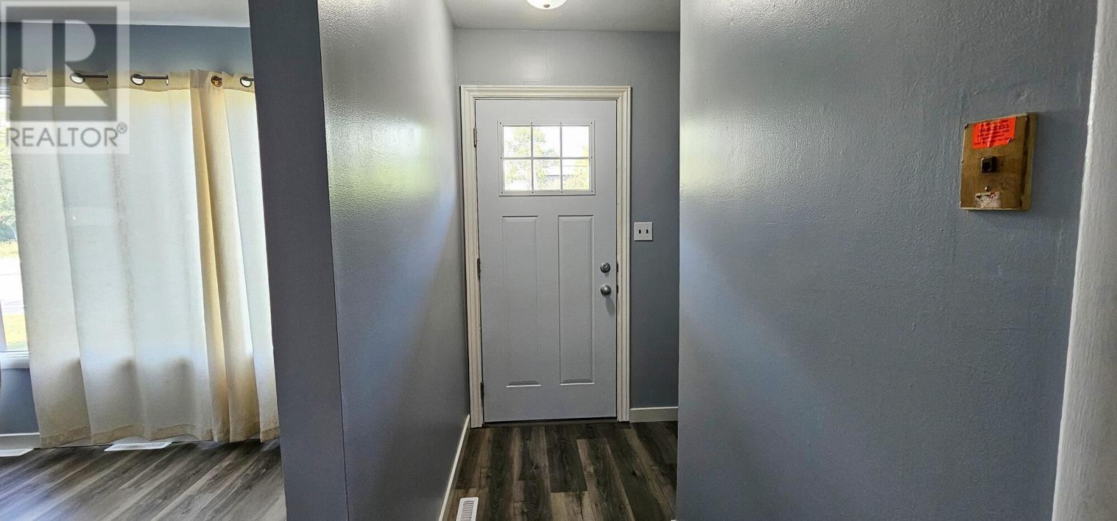 287 Second Lin E Property Photo 17
