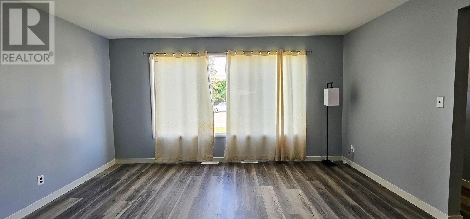 287 Second Lin E Property Photo 20