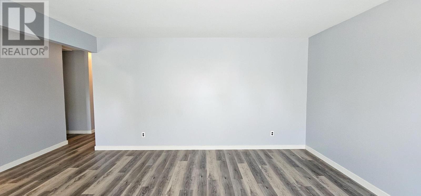 287 Second Lin E Property Photo 23