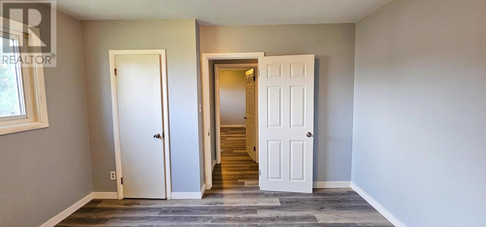 287 Second Lin E Property Photo 33
