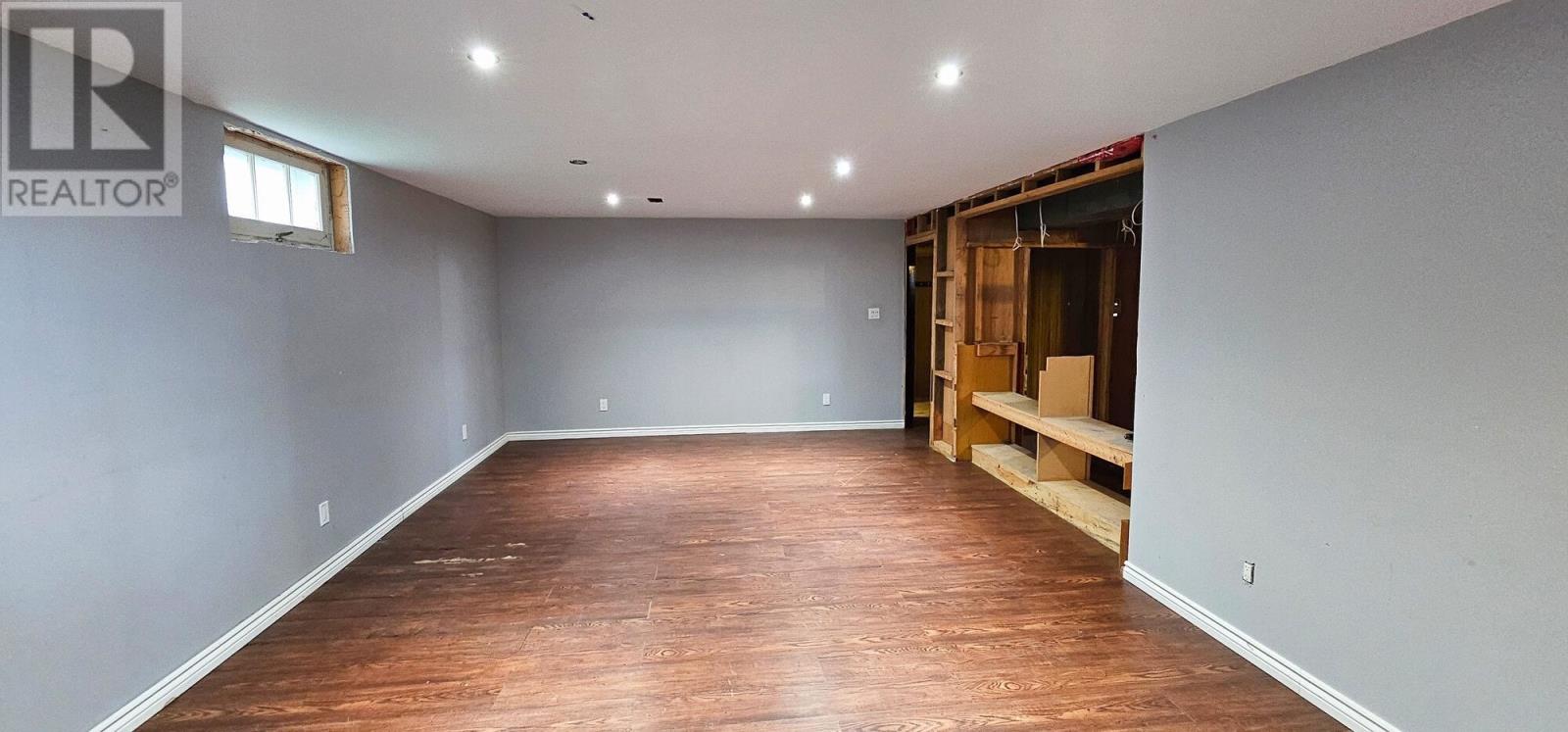 287 Second Lin E Property Photo 39