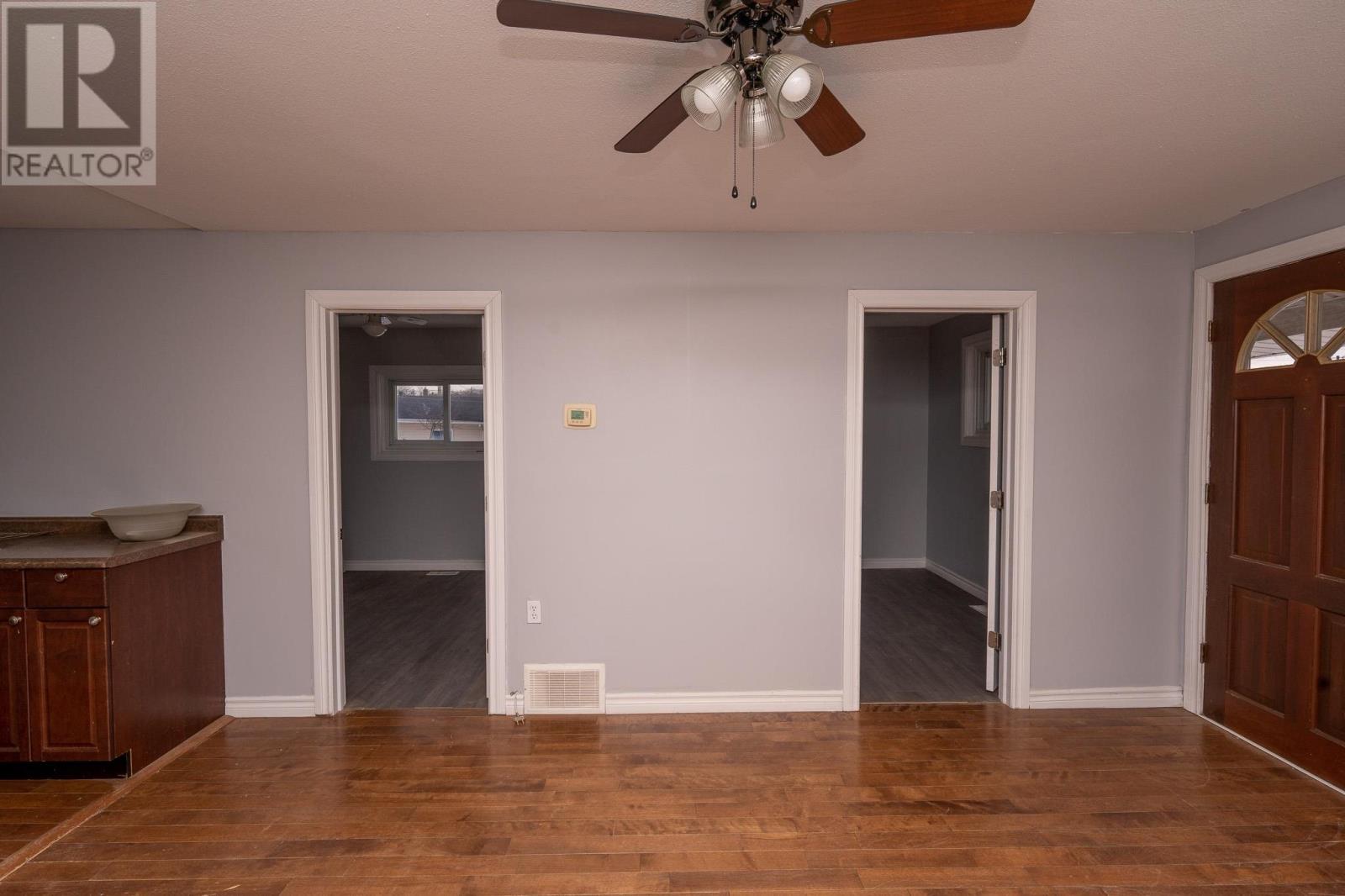 104 Wawanosh Ave Property Photo 14