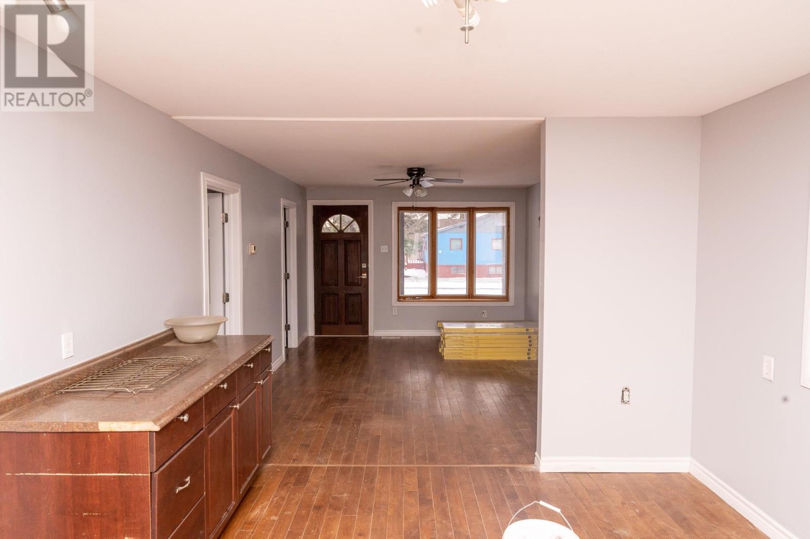 104 Wawanosh Ave Property Photo 15