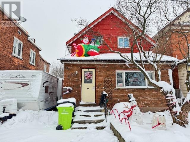 224 Hudson St Property Photo 1