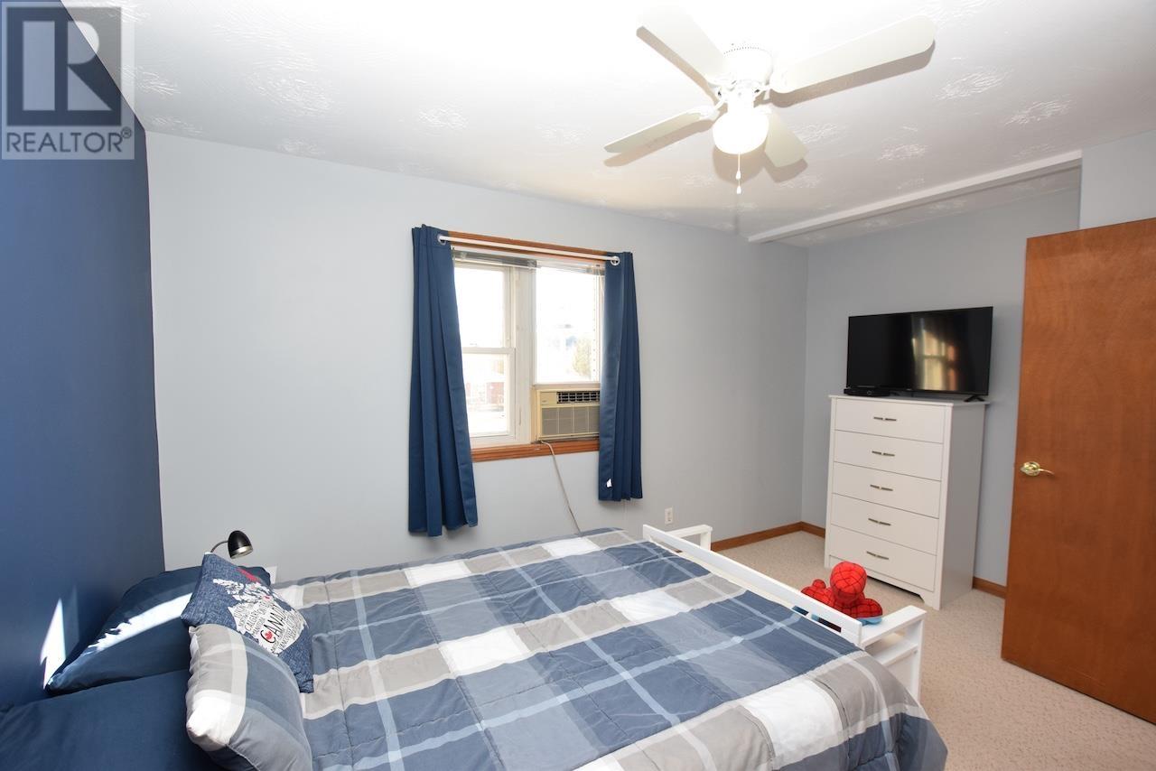 241 Woodward Ave Property Photo 17