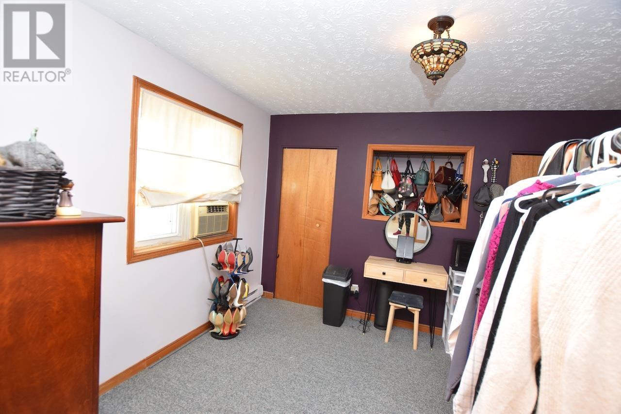 241 Woodward Ave Property Photo 21