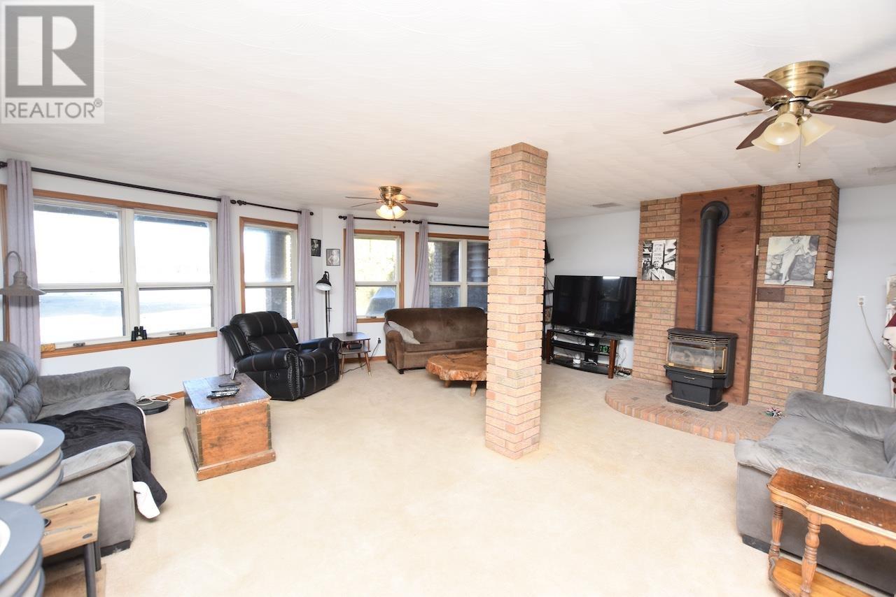 241 Woodward Ave Property Photo 25