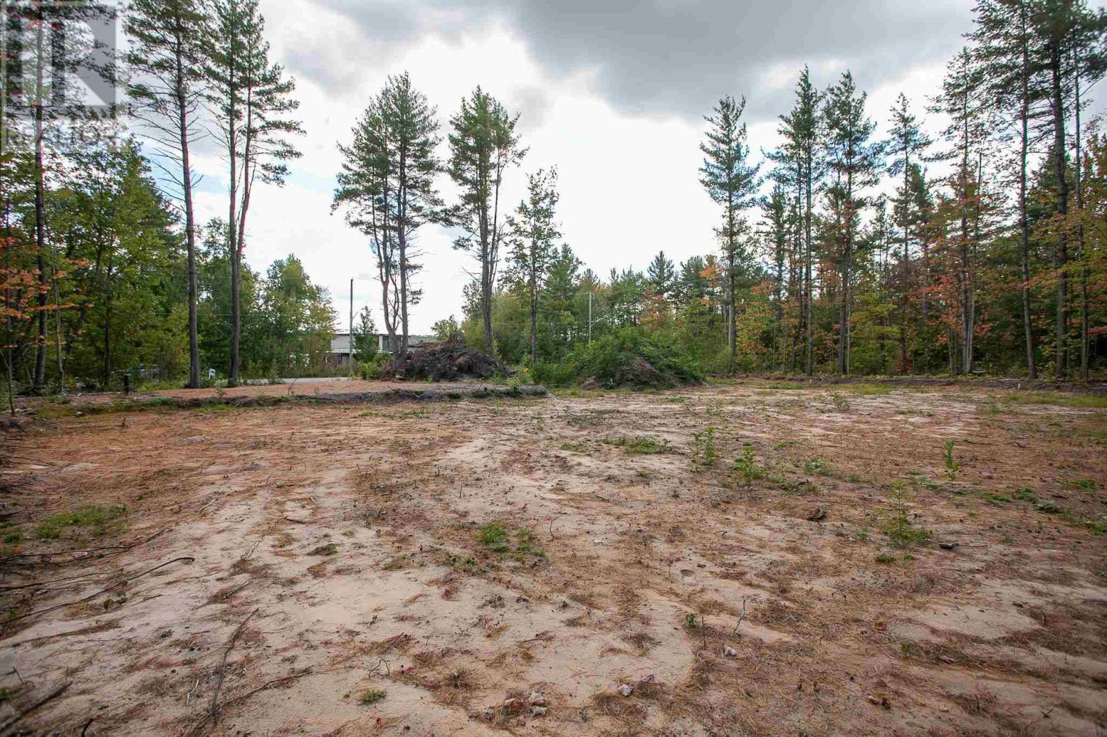 854 River Rd Property Photo 2