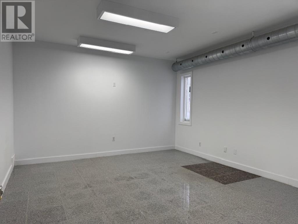 1281 Great Northern Rd Property Photo 5