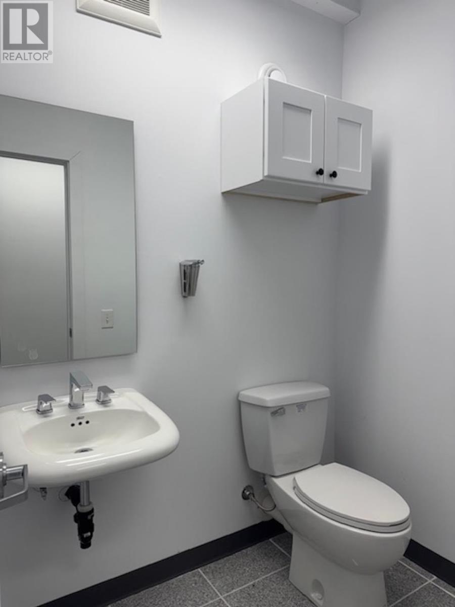 1281 Great Northern Rd Property Photo 11