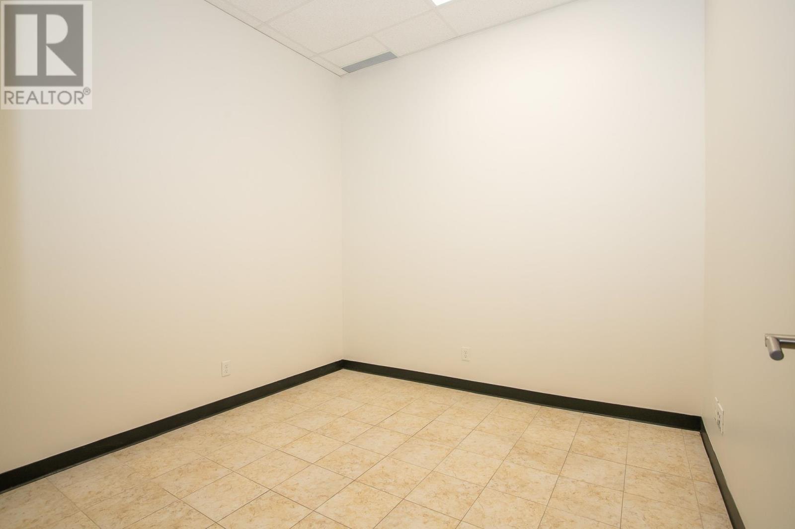 760 Second Lin E # 1 Property Photo 9