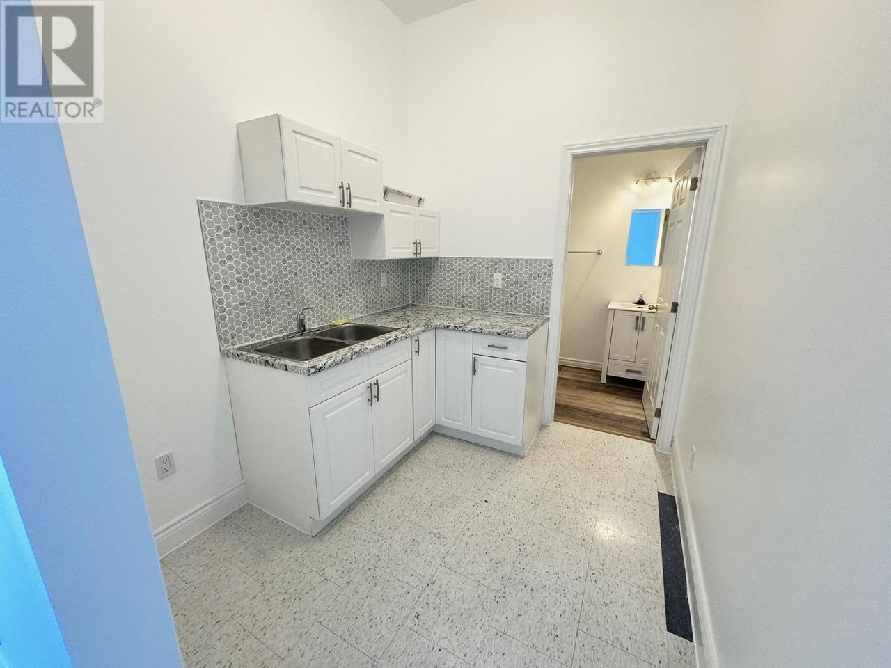 57 Broadway Ave Property Photo 3