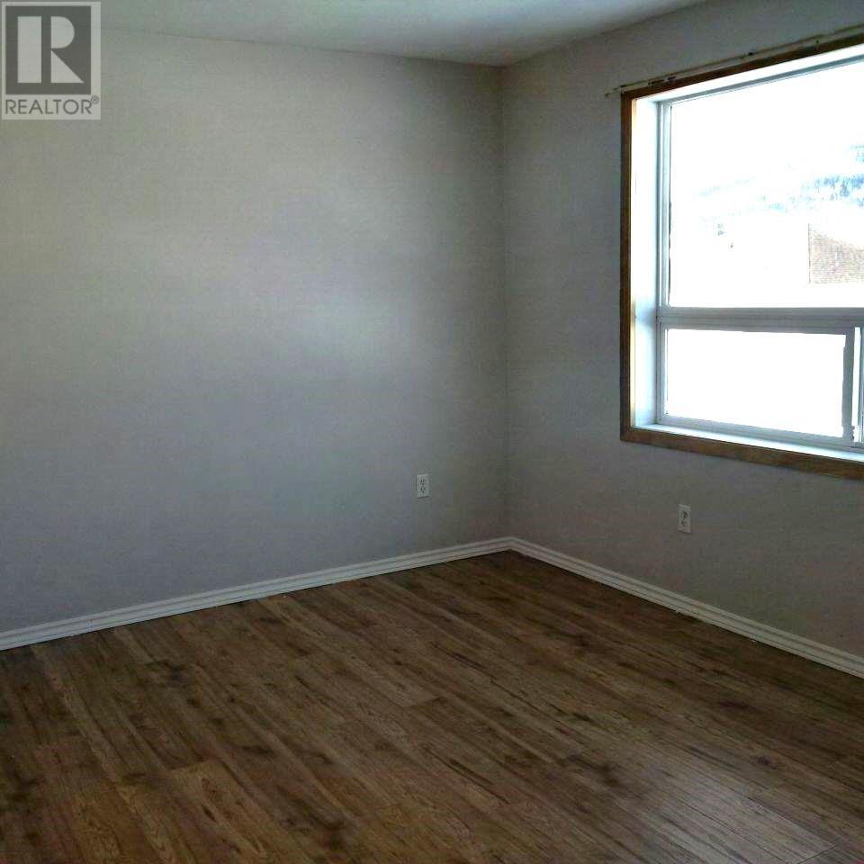 2 Whitman Ct Property Photo 17