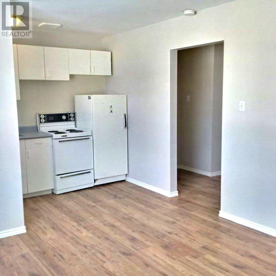 2 Whitman Ct Property Photo 18