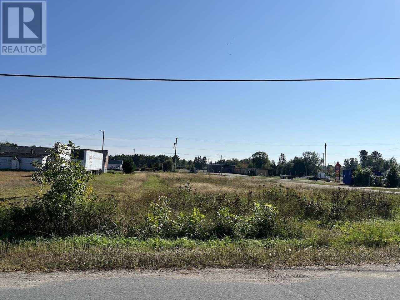 22252 Highway 17 Property Photo 4