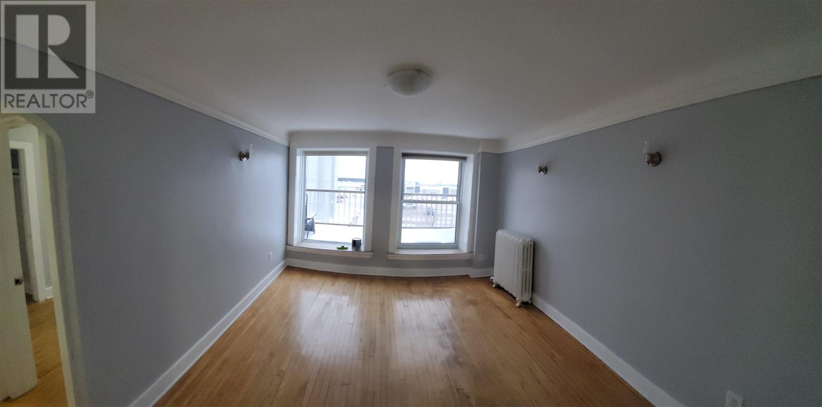 242-246 Queen St E Property Photo 22