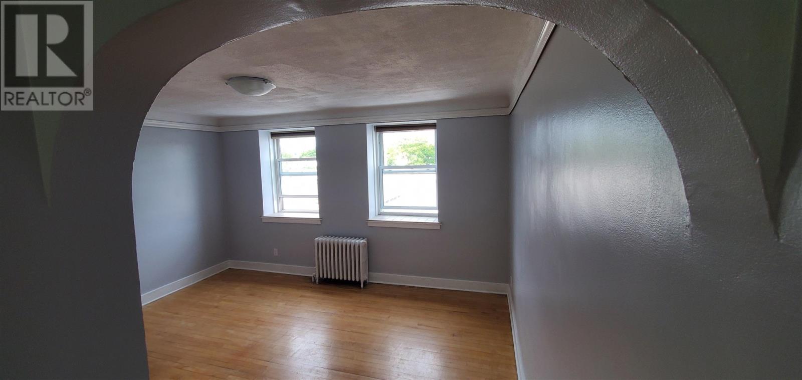 242-246 Queen St E Property Photo 25