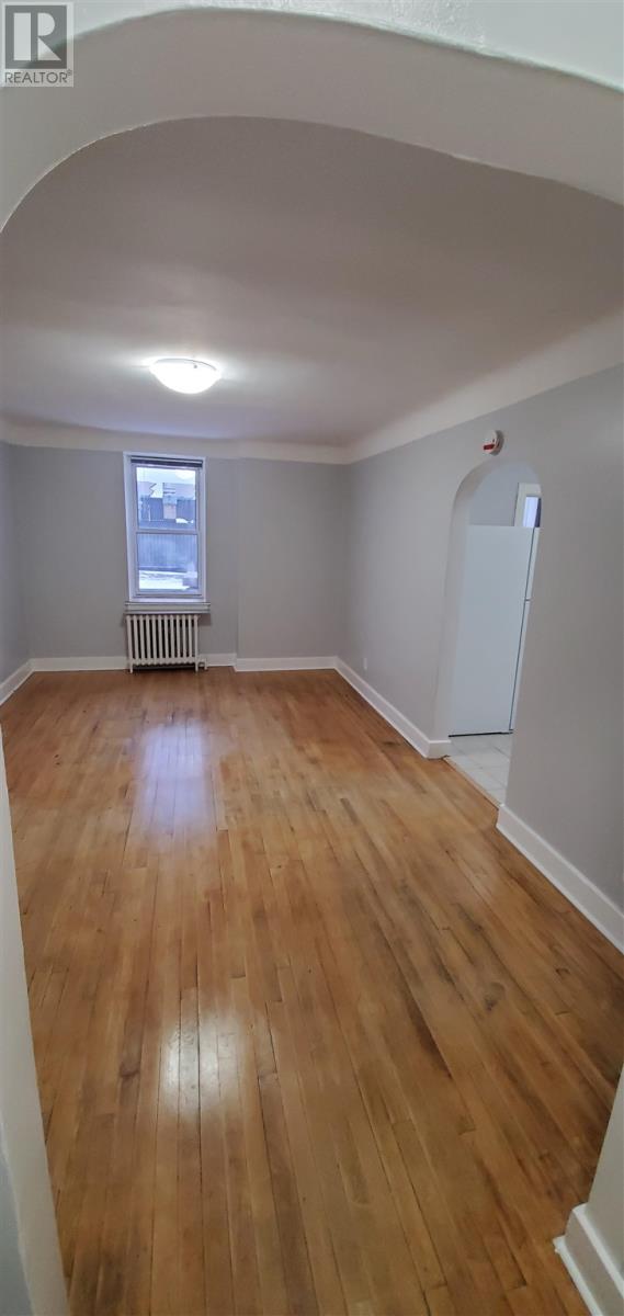 242-246 Queen St E Property Photo 29