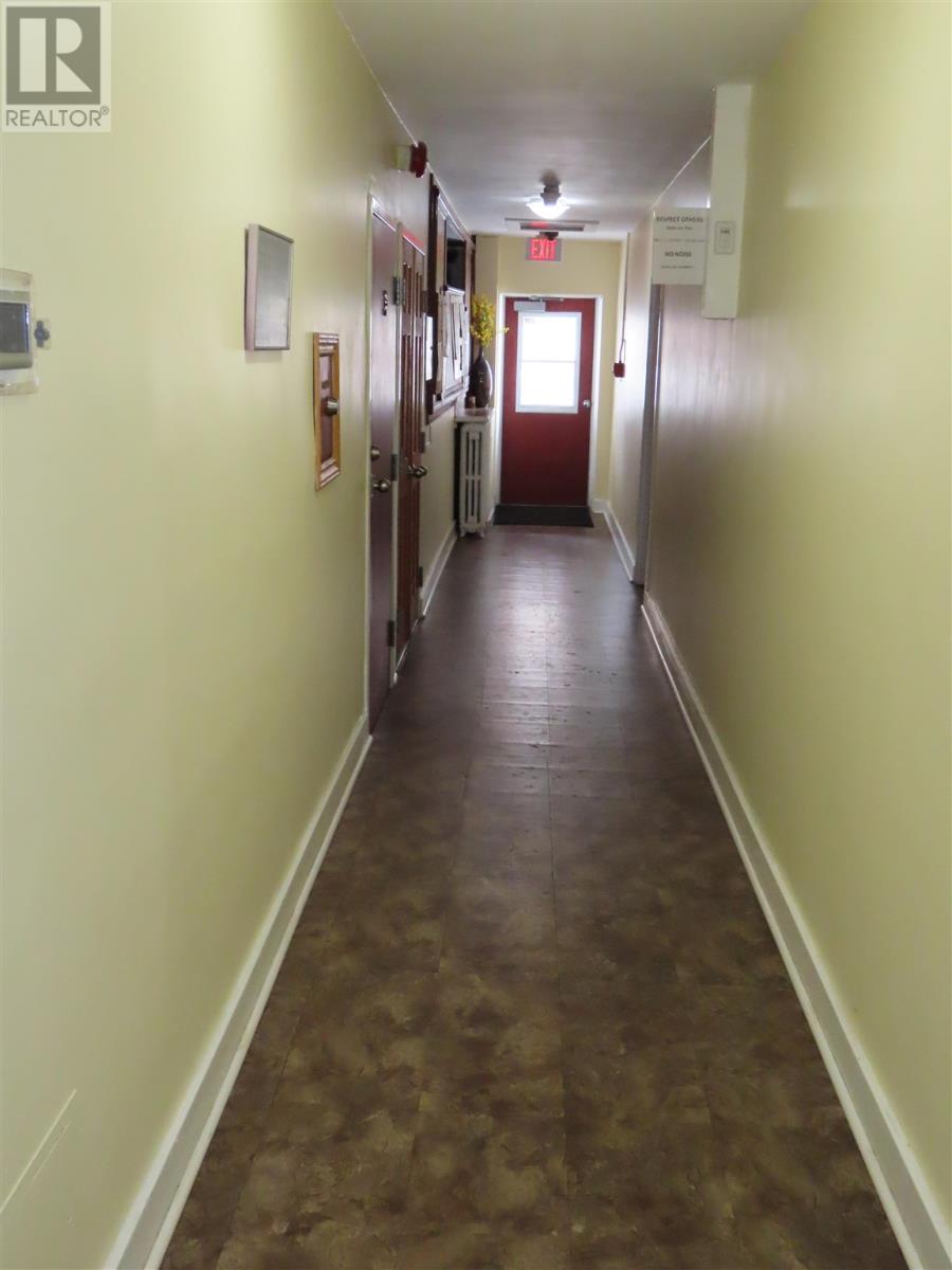 242-246 Queen St E Property Photo 39