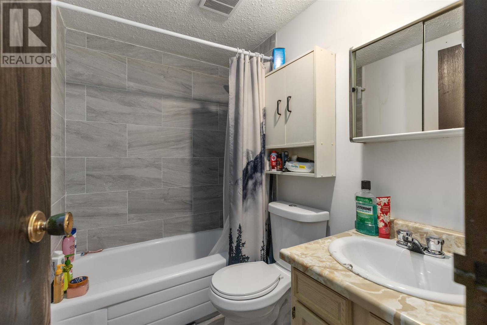 269 Goulais Ave Property Photo 37