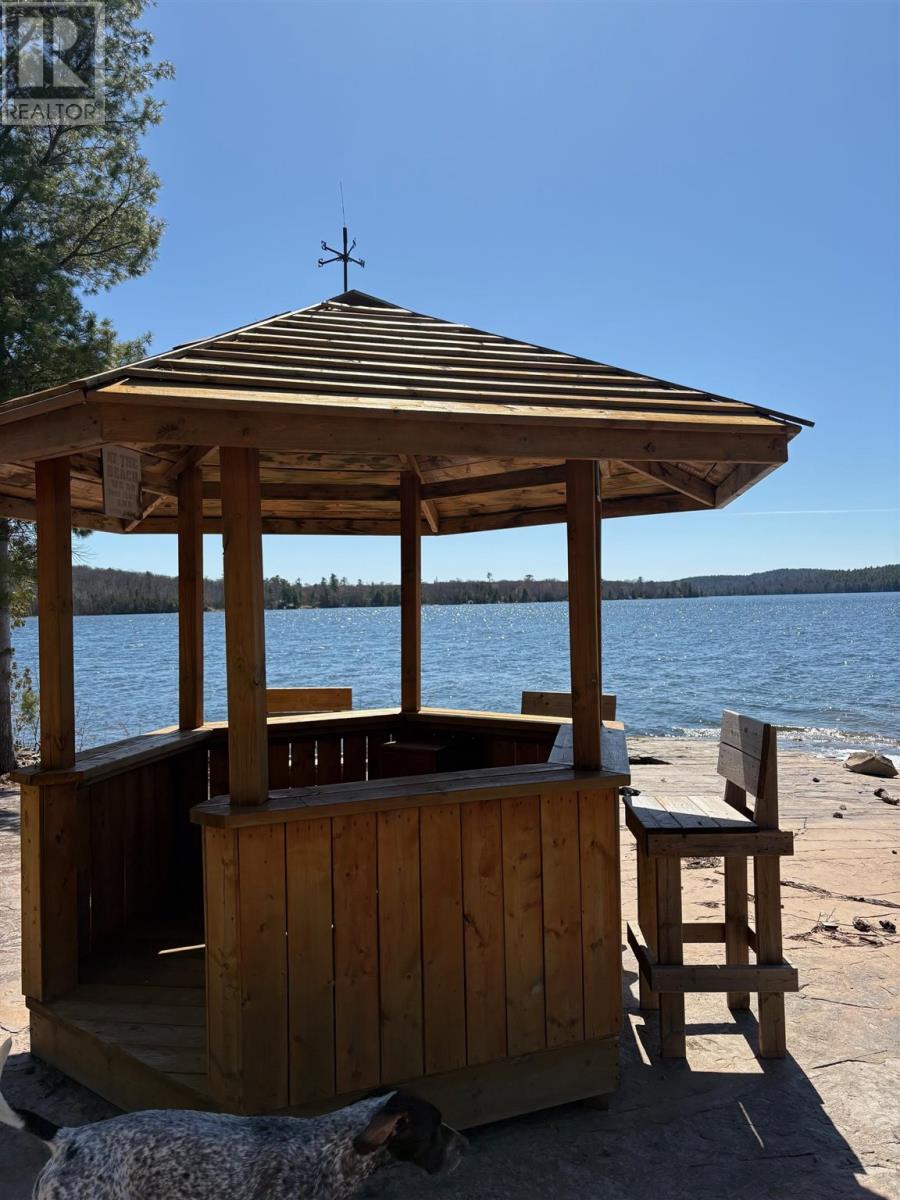 Teacher's Bay Matinenda Lake Property Photo 10
