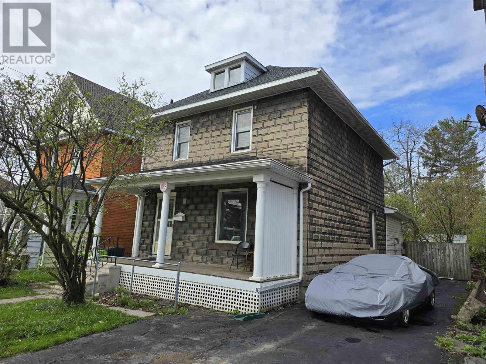 217 Brown St Property Photo 2
