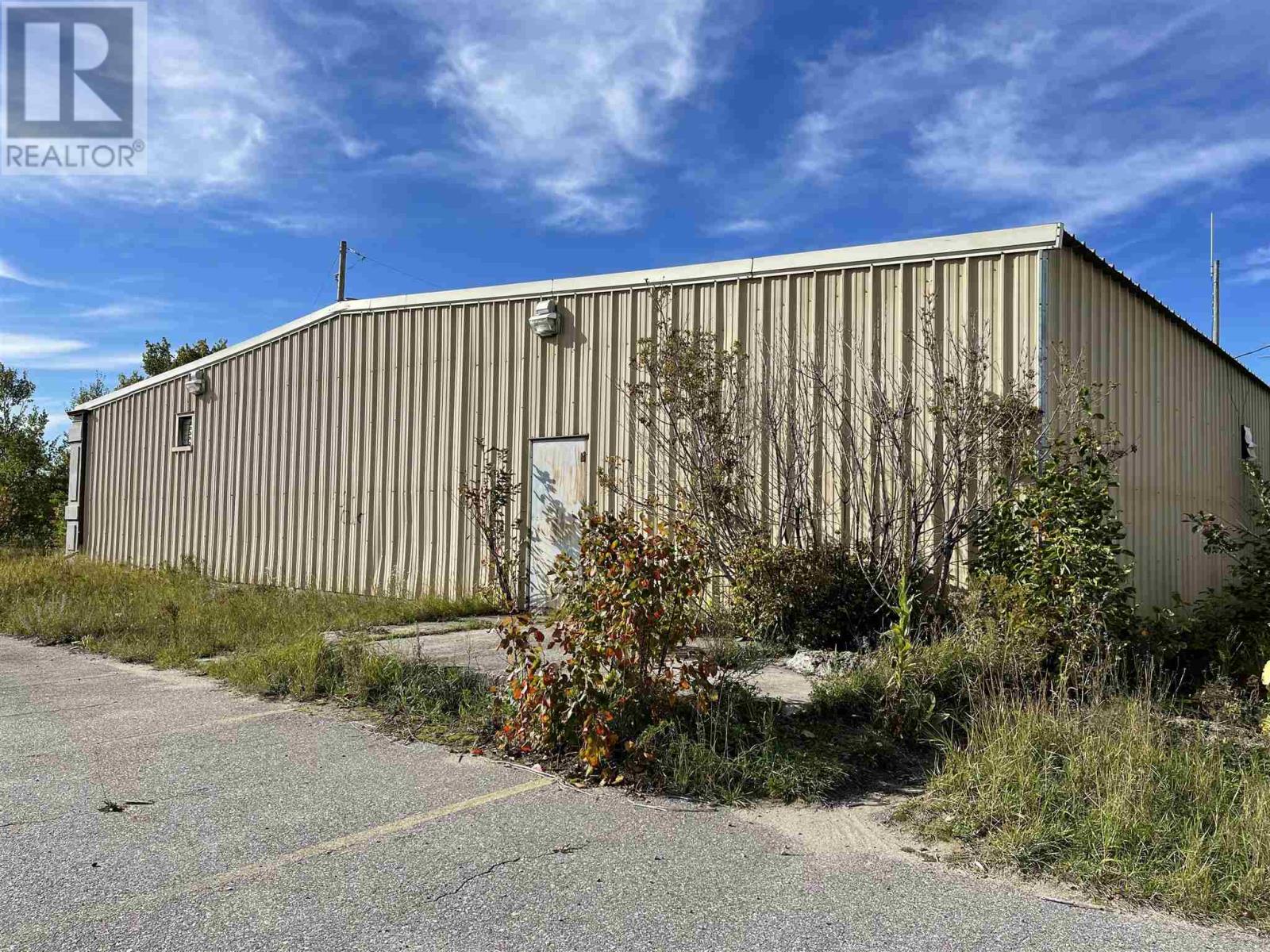 122 Lorne St Property Photo 6