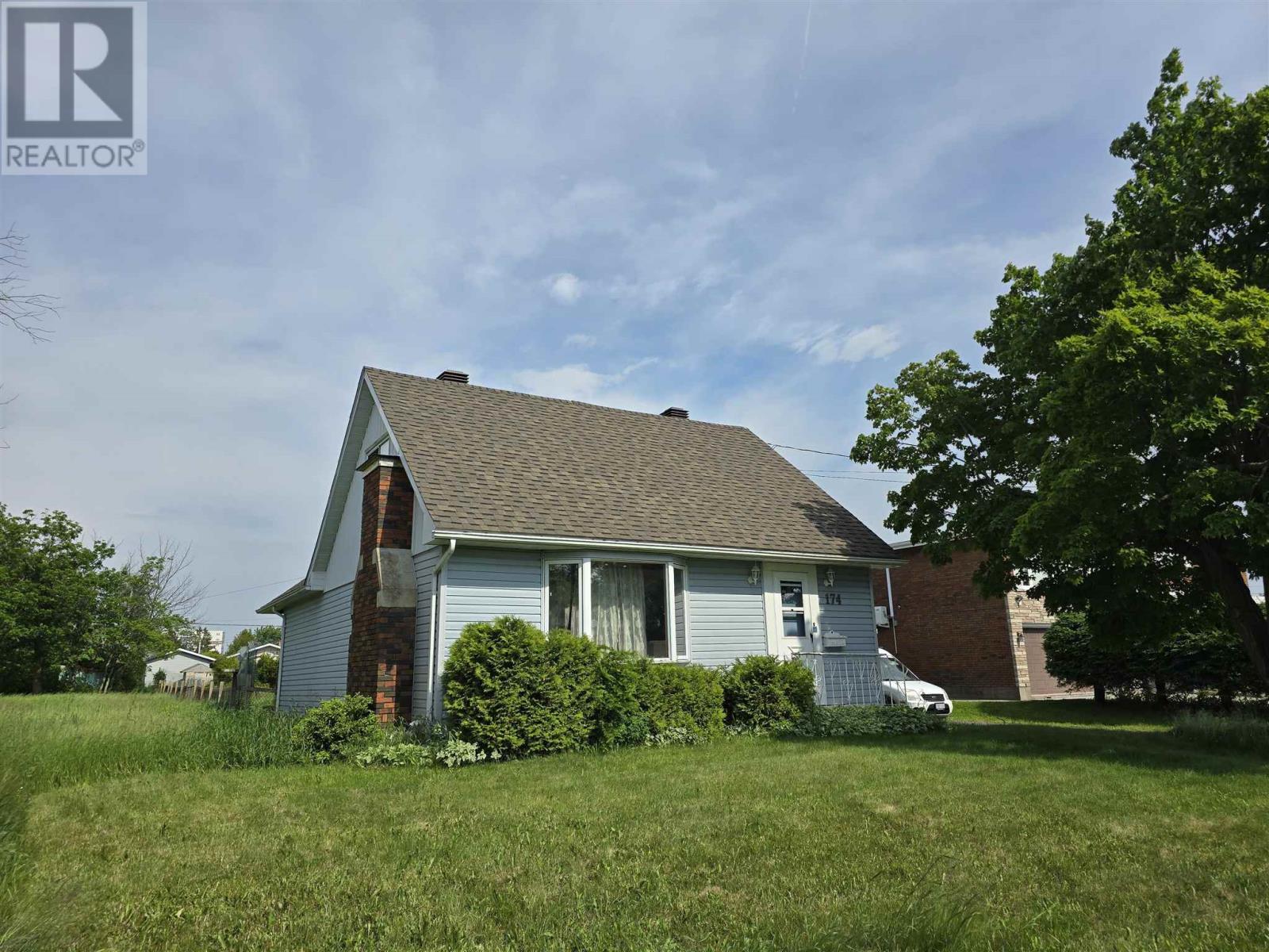 174 Reid St Property Photo 4